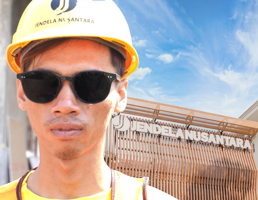 Kontraktor vs Tukang Lepas: Mana yang Cocok untuk Rumah Anda?